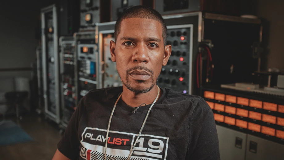 [教程]MixWithTheMasters Producing A Track #3 Young Guru（856MB）插图